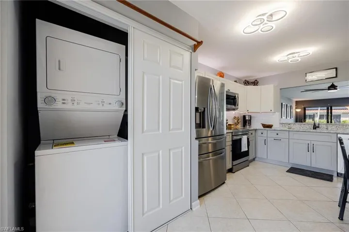 15481  Admiralty  CIR, North Fort Myers, FL 33917
