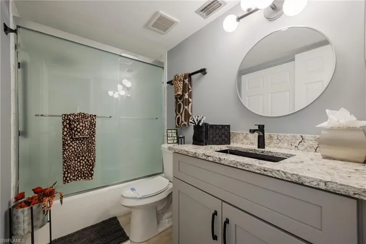 15481  Admiralty  CIR, North Fort Myers, FL 33917