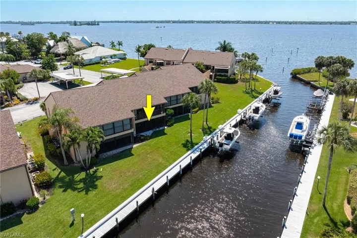 15481  Admiralty  CIR, North Fort Myers, FL 33917