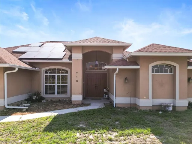 718  Willard  AVE, Lehigh Acres, FL 33972