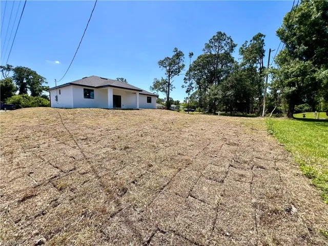 209  Homer N AVE, Lehigh Acres, FL 33971