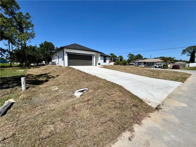 209  Homer N AVE, Lehigh Acres, FL 33971