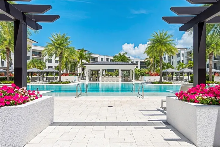 1111 Central Ave 401, Naples, Florida 34102