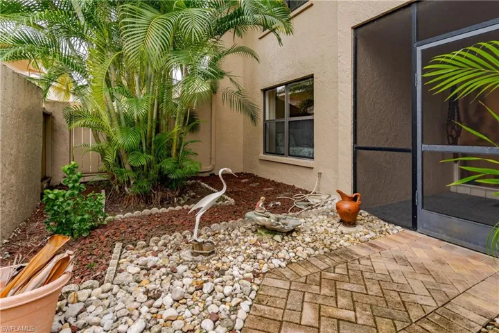 222  Foxtail  CT, Naples, FL 34104