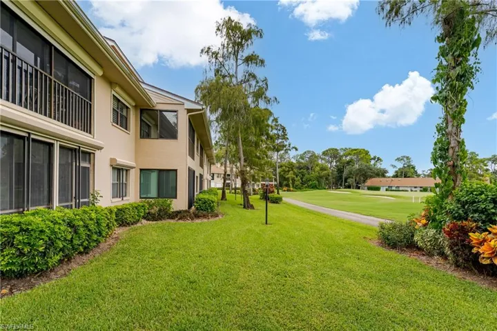 222  Foxtail  CT, Naples, FL 34104