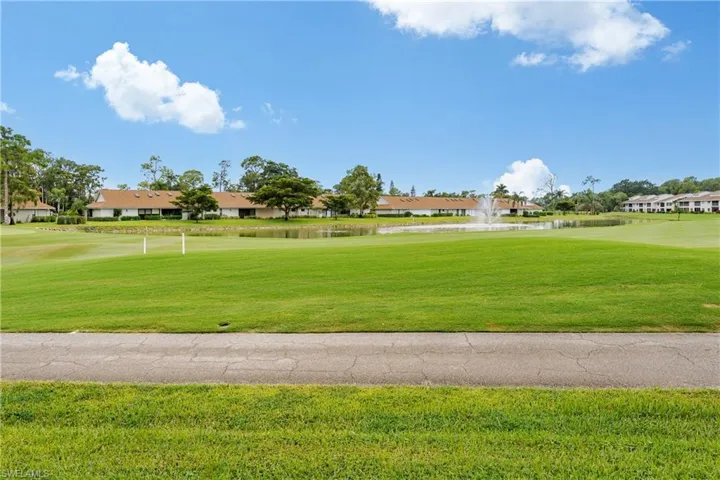 222  Foxtail  CT, Naples, FL 34104