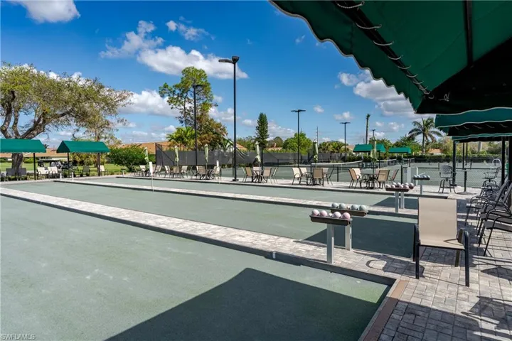 222  Foxtail  CT, Naples, FL 34104