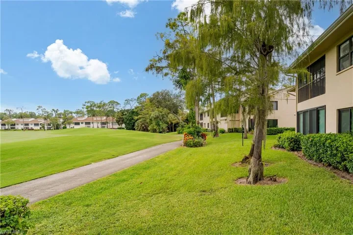 222  Foxtail  CT, Naples, FL 34104