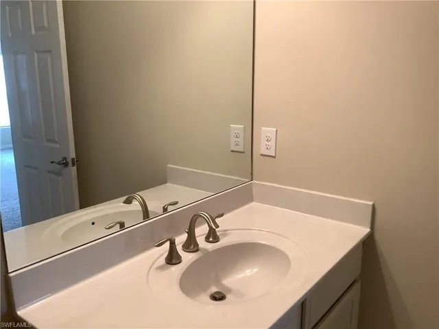 3879  Tilbor  CIR, Fort Myers, FL 33916