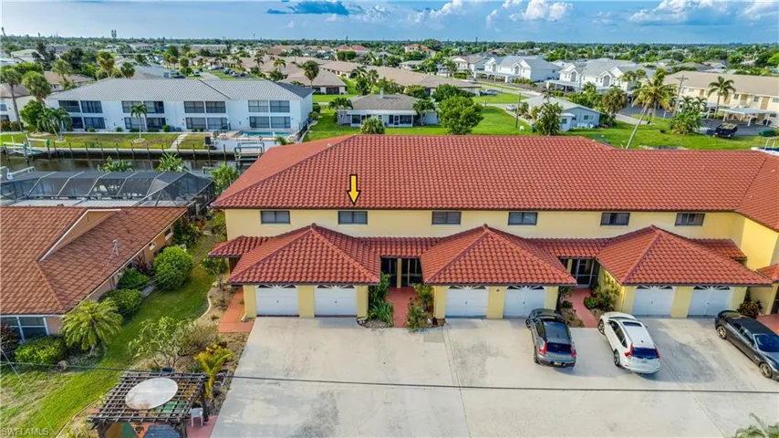 Welcome Home! 1109 SE 40th St #102 Cape Coral, FL 33904