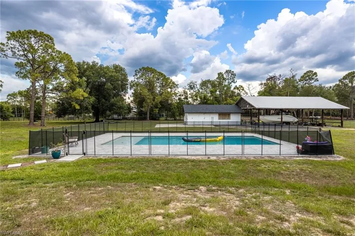 11790 Fox Hill Rd, North Fort Myers, Florida 33917