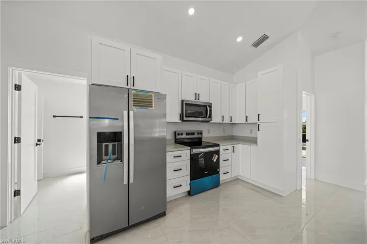 624 Ne 2nd Pl, Cape Coral, Florida 33909