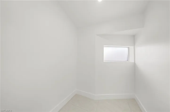 624 Ne 2nd Pl, Cape Coral, Florida 33909