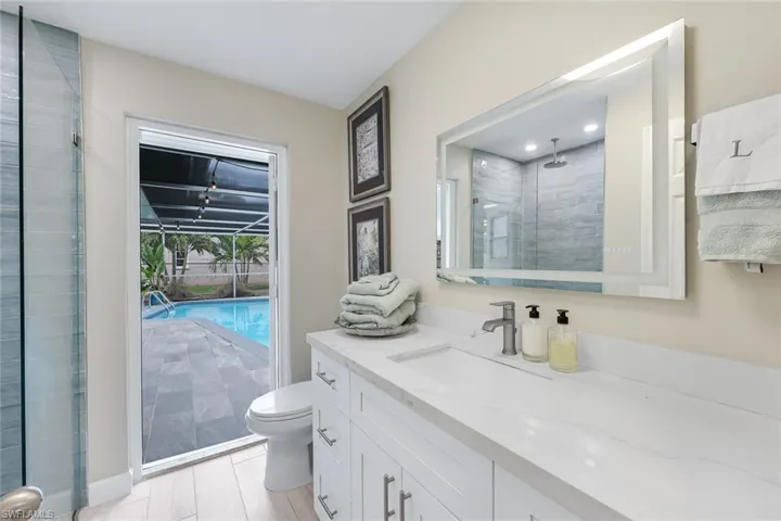 419  Pinecrest  CT, Cape Coral, FL 33904