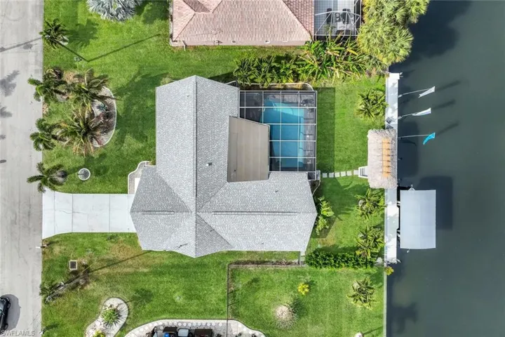 419  Pinecrest  CT, Cape Coral, FL 33904