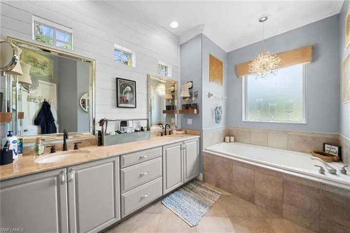 7933 Founders Cir, Naples, Florida 34104