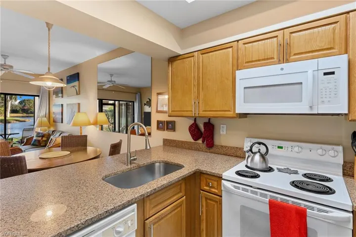 3324  Olympic  DR, Naples, FL 34105