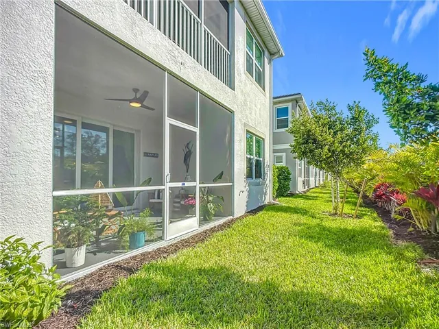 4664  Arboretum  CIR, Naples, FL 34112