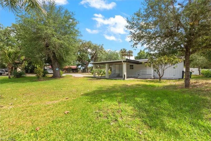 120 College St, Labelle Fl 33935