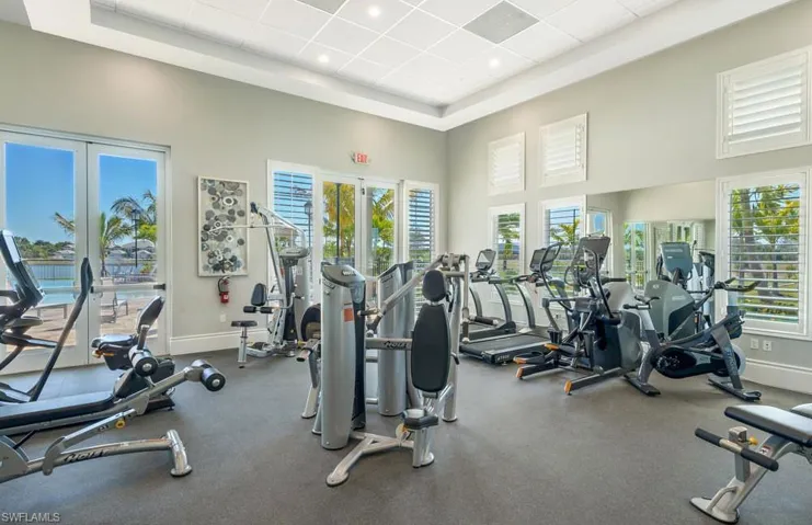 239 Indies Dr E 202, Naples, Florida 34114