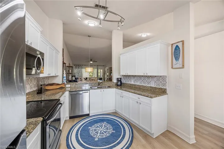 640 Luisa Ln 804-4, Naples, Florida 34104