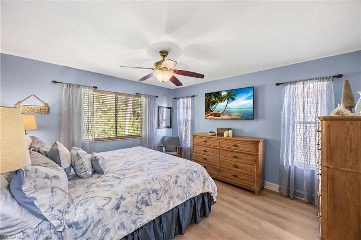 640 Luisa Ln 804-4, Naples, Florida 34104