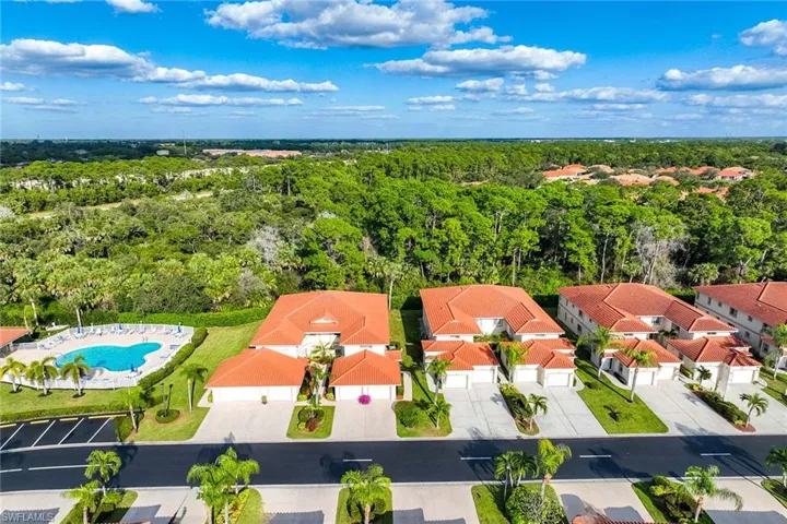 640 Luisa Ln 804-4, Naples, Florida 34104
