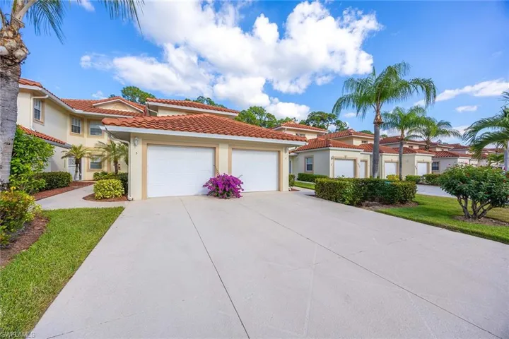 640 Luisa Ln 804-4, Naples, Florida 34104