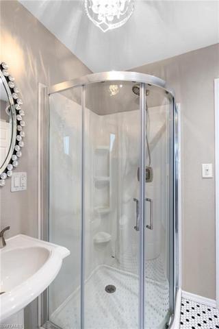 Guest shower