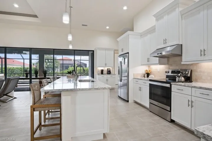 2825 49th Ter, Cape Coral, Florida 33914