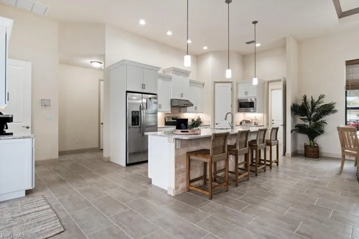 2825 49th Ter, Cape Coral, Florida 33914
