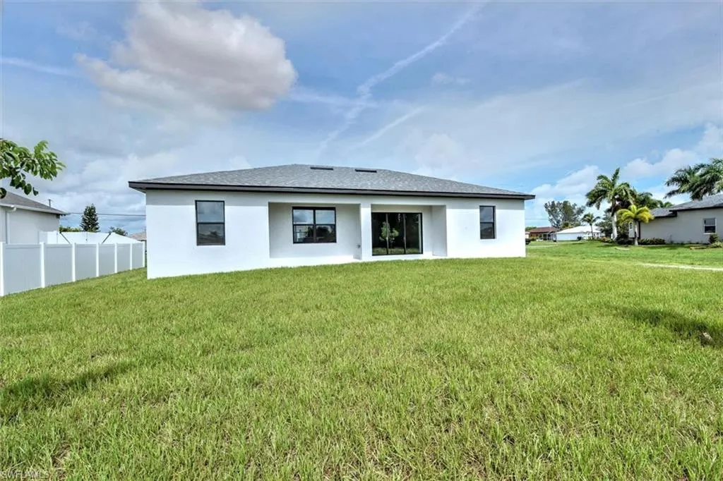 4116 22nd TER, Cape Coral, FL 33993,224072248