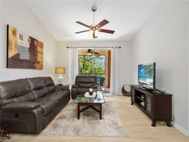 1205  Reserve  WAY, Naples, FL 34105