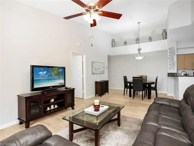 1205  Reserve  WAY, Naples, FL 34105