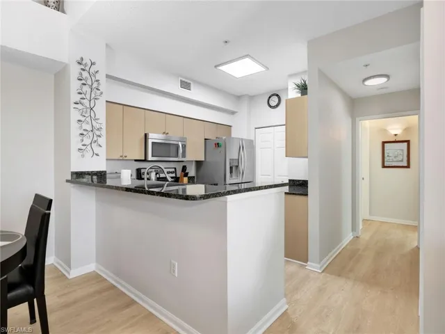1205  Reserve  WAY, Naples, FL 34105