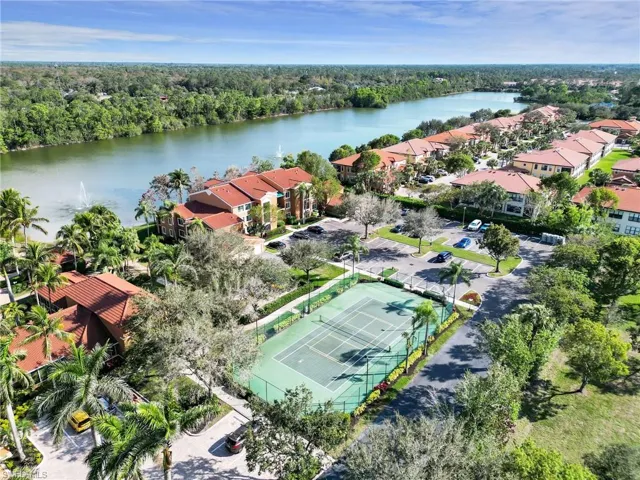 1205  Reserve  WAY, Naples, FL 34105
