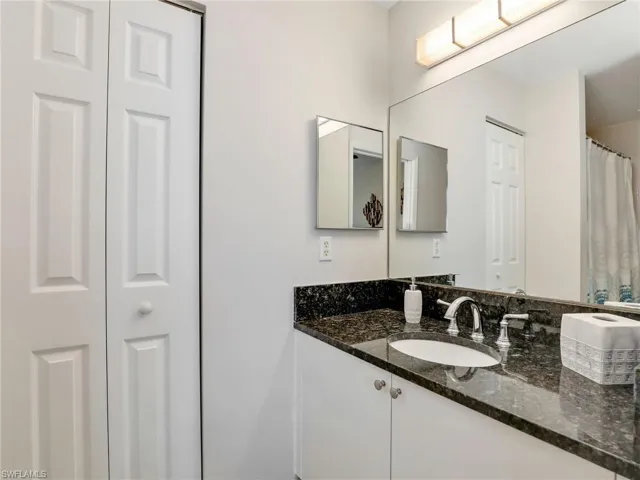 1205  Reserve  WAY, Naples, FL 34105