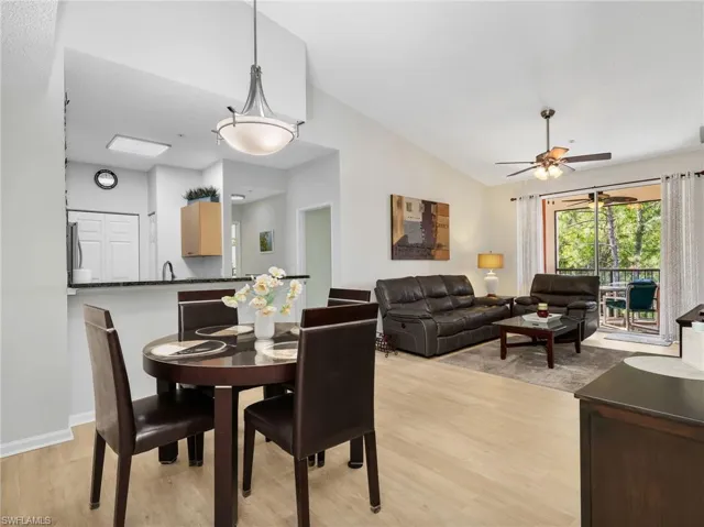 1205  Reserve  WAY, Naples, FL 34105