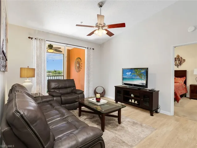 1205  Reserve  WAY, Naples, FL 34105