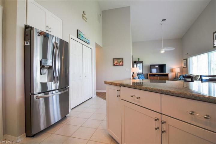 Cabinets with pull-out drawers
