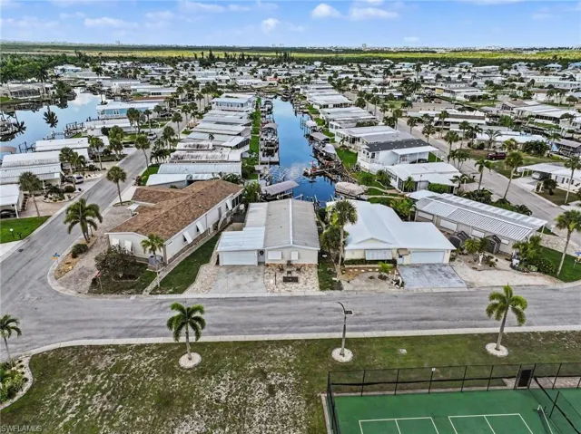 11181 Azalea Ln, Fort Myers Beach, Florida 33931