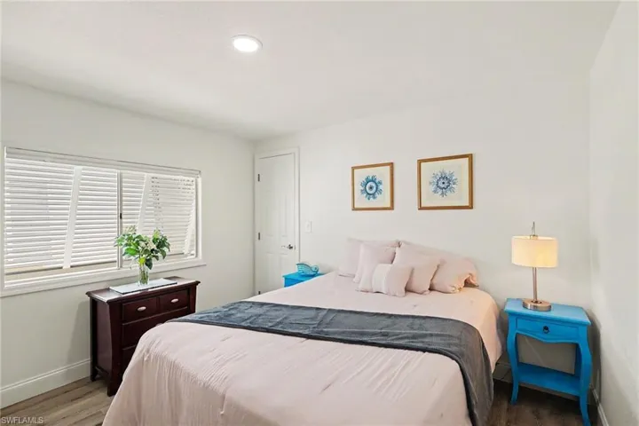 11181 Azalea Ln, Fort Myers Beach, Florida 33931