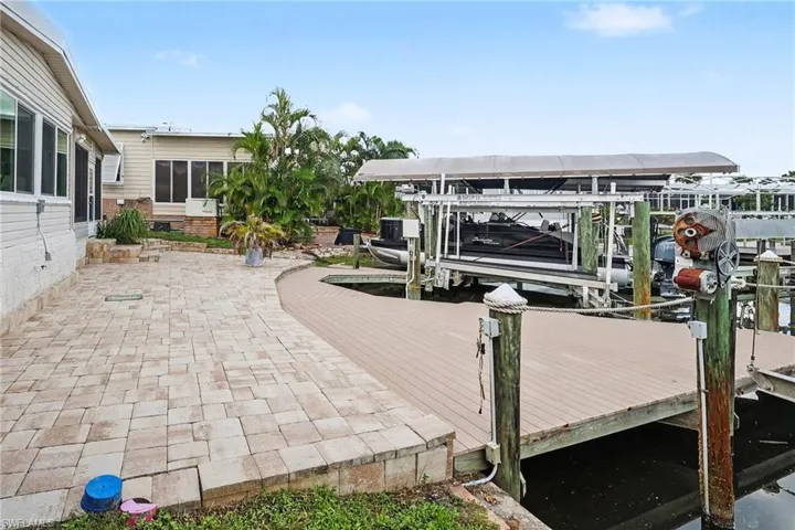 11181 Azalea Ln, Fort Myers Beach, Florida 33931