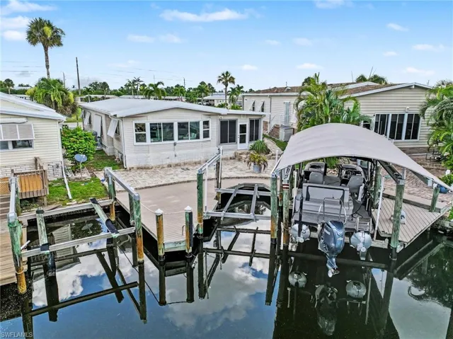 11181 Azalea Ln, Fort Myers Beach, Florida 33931
