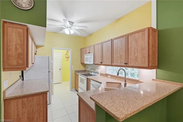 10727 Maui Cir, Estero, Florida 33928