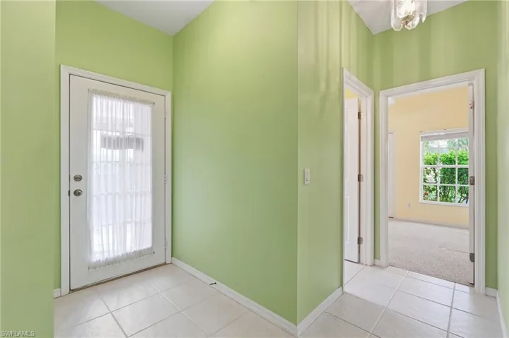 10727 Maui Cir, Estero, Florida 33928