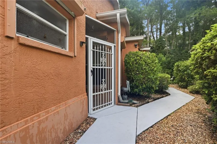10727 Maui Cir, Estero, Florida 33928