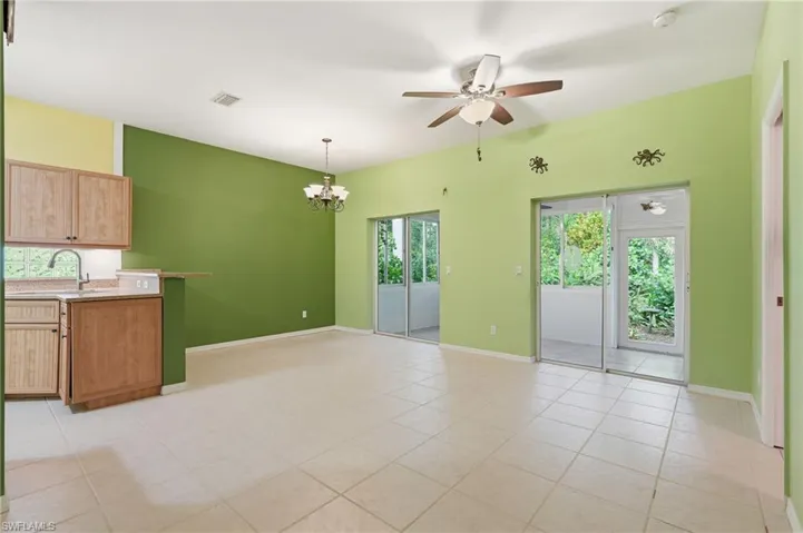 10727 Maui Cir, Estero, Florida 33928