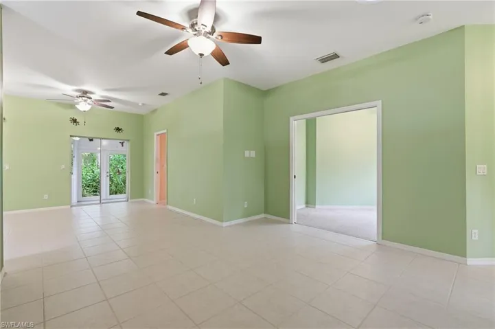 10727 Maui Cir, Estero, Florida 33928