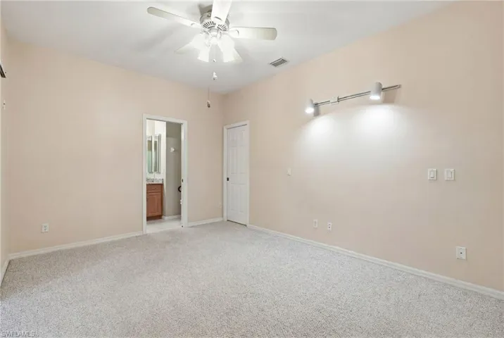 10727 Maui Cir, Estero, Florida 33928